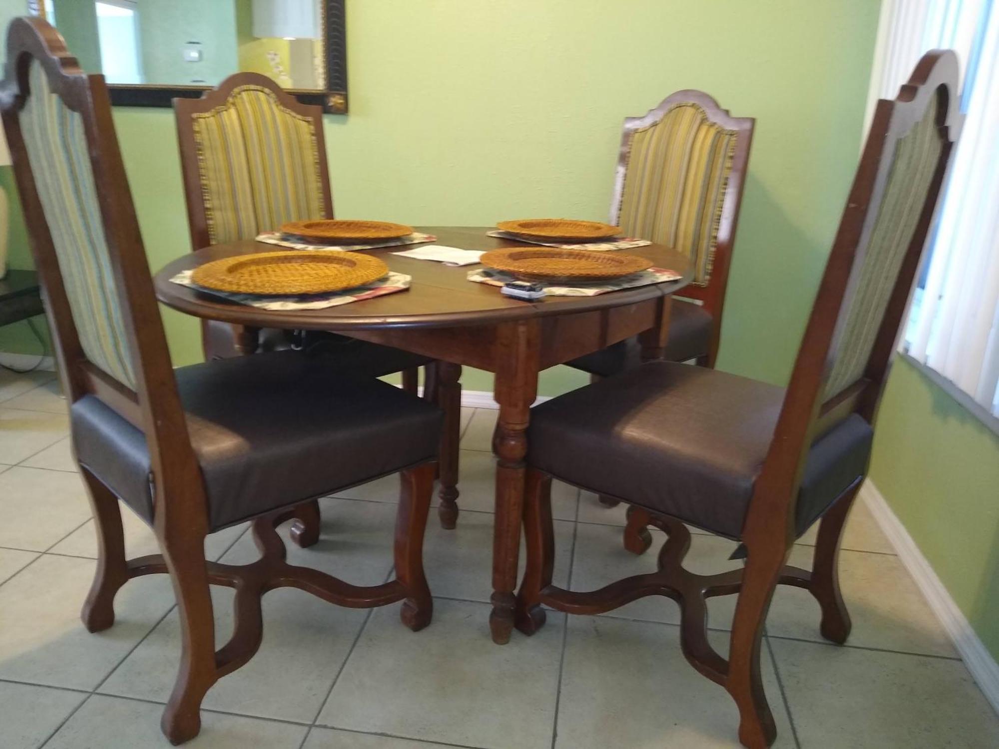 Affordable Two Bedroom Tropical Condo - Private Beach, Pools, Hot Tub セント・ピーターズバーグ エクステリア 写真